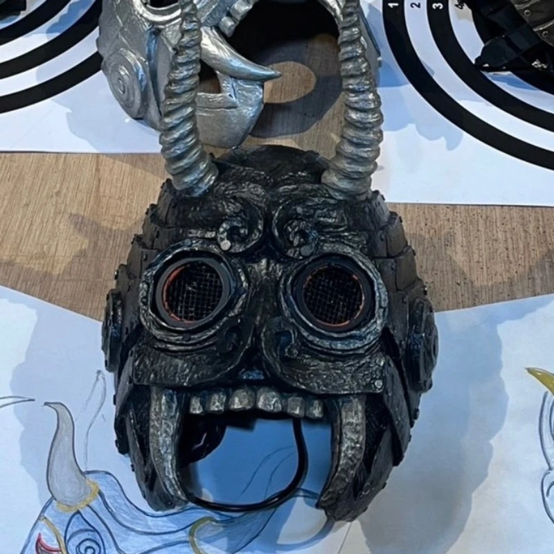 大病院占拠 鬼の仮面 · narikiri